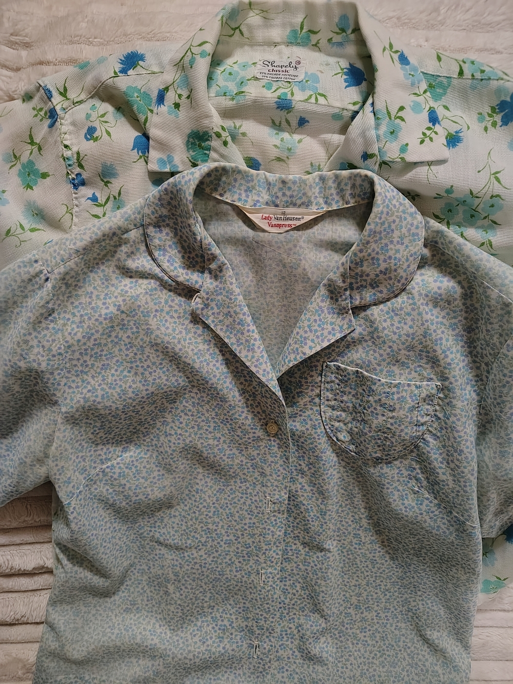 Van Heusen Floral Button-Up Blouse in Blue and Mint 2 Vintage Tops Size Small